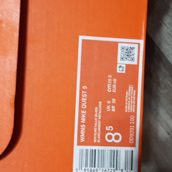 Womens 8.5 Nike quest 5 - Picture 7 of 7